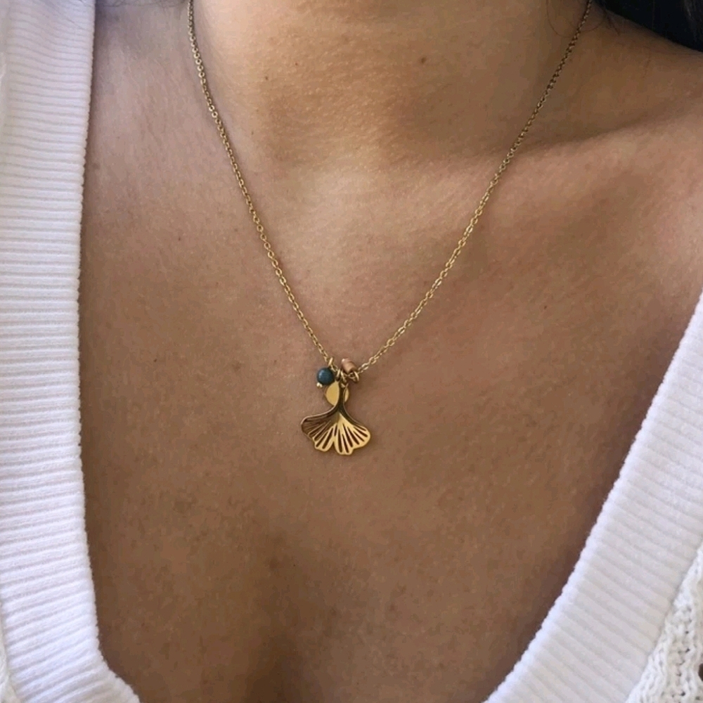 Leaf Charm Necklace 18k Gold Minimalist Boho
